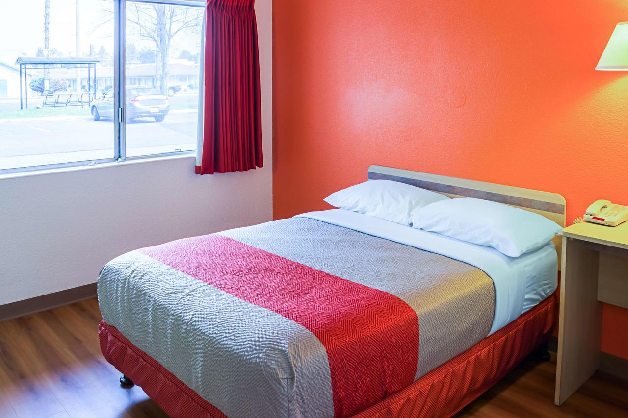 Motel 6-Porterville, Ca Eksteriør bilde